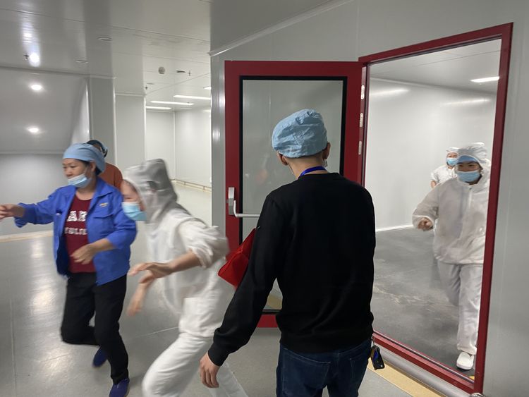 safety is no small matter·responsibility is greater than god |“ safety is no small matter·responsibility is greater than god |“"experiential" emergency drills to build a solid line of defense for safe production(pic7)