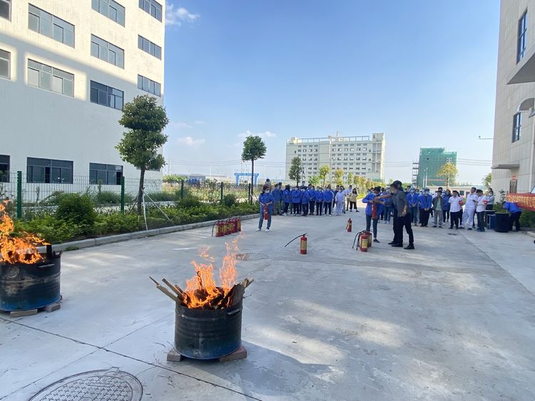 safety is no small matter·responsibility is greater than god |“ safety is no small matter·responsibility is greater than god |“"experiential" emergency drills to build a solid line of defense for safe production(pic13)